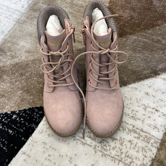 Nautica small wedge winter boots - Picture 3 of 8